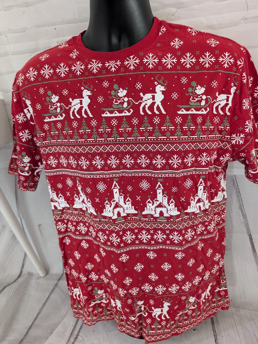 Disney Mickey Christmas Shirt Size M